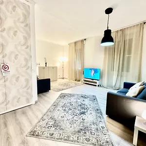 the-center-residence.hotelitalianriviera.com/